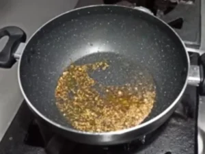 Patta Gobhi Aloo Recipe in Hindi